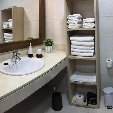 Διαμέρισμα De Lujo En Puerto Santiago 2 *